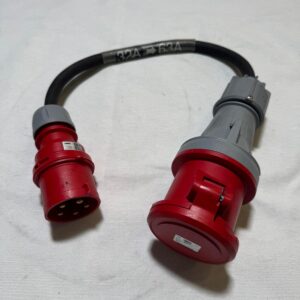 32A CEE red (M) > 63A CEE red (F)